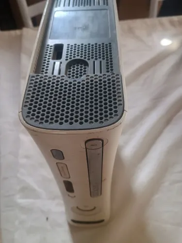 Xbox 360 FAT, Léia a descrição 
