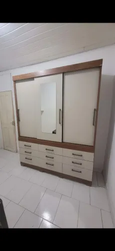Vendo por motivo de viagem