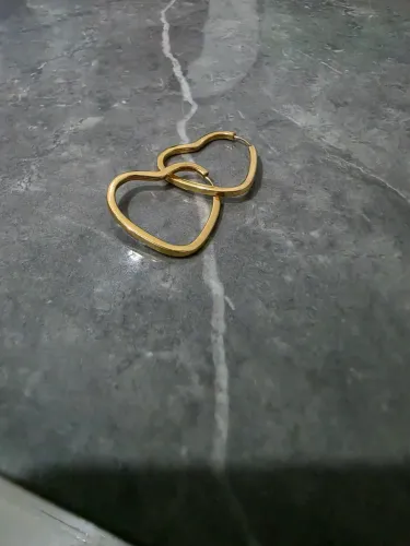 Brincos de ouro coração
