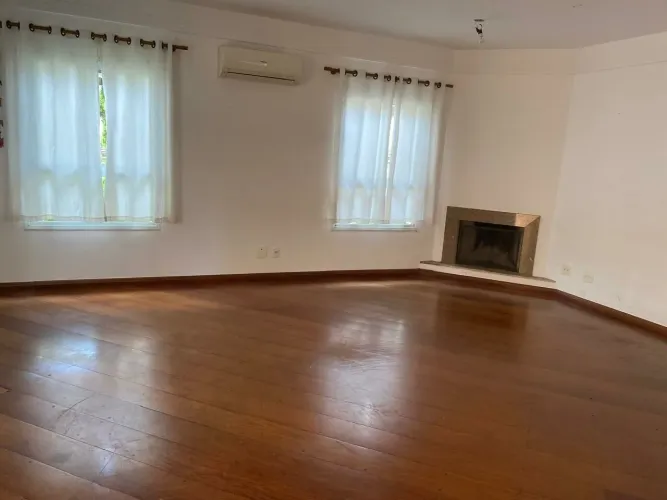 Luxo e Conforto no Parque dos Príncipes: Sobrado 363m² em Condomínio Fechado FL43