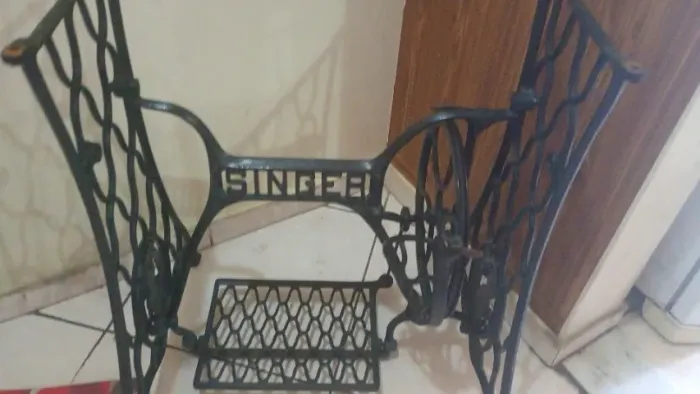gabinete de ferro para maquina de costura singer 