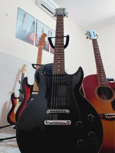 Guitarra Cort Les Paul