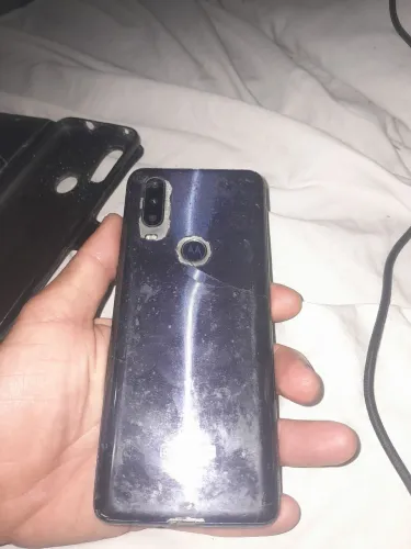 Celular moto one action