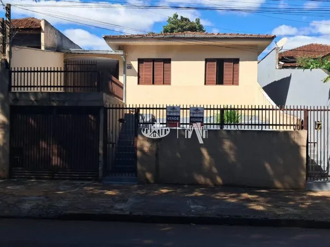 Casa com 3 quartos à venda, 169 m² por R$ 250.000 - Califórnia - Londrina/PR