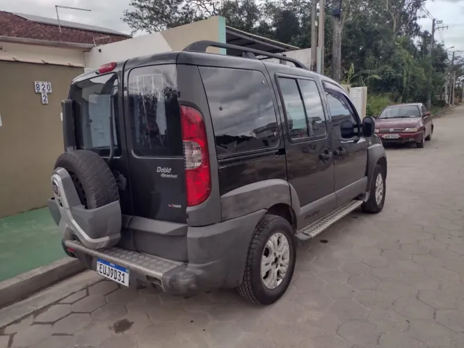 Fiat Doblo Adv/adv Tryon/locker 1.8 Flex 2011