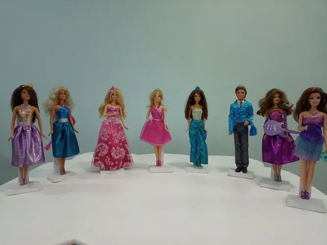 Bonecas Barbie