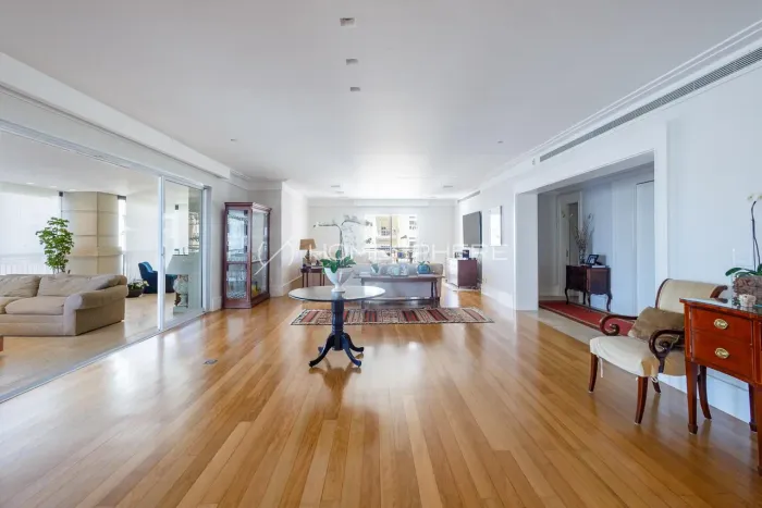 Condomínio Le Palais Vila Nova Conceição Rua Inajaroba, 43. Apartamento à venda, 4 quartos
