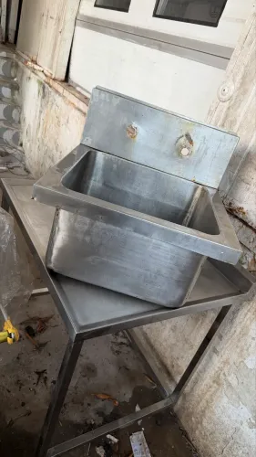 Cuba industrial suspensa inox