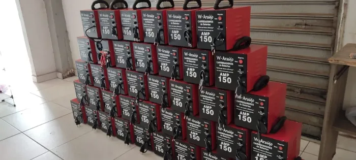 Vendo carregadores de bateria automotiva