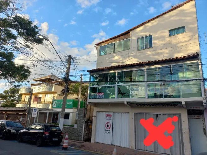 Ótima casa no centro de arraial próximo às praias  acesso à banco e super mercado .