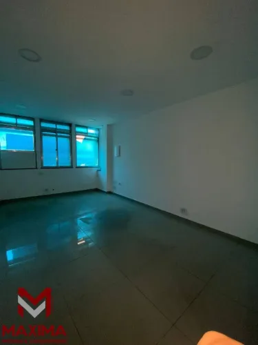 DUQUE DE CAXIAS - EXCELENTE SALA COMERCIAL NO EDIFÍCIO GLÓRIA