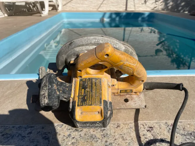 Serra circular DWE 7 1/4 220 volts