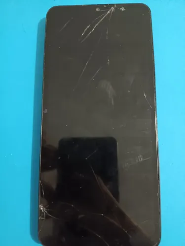Samsung A12 tela danificada