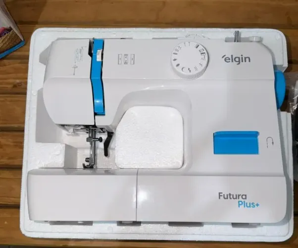 Máquina de Costura Elgin JX-2052 Nova com Nota Fiscal - R$ 450