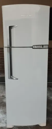 Geladeira. Brastemp. Frost Free. 360L. 220v