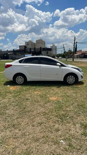 Hyundai HB20S C.plus/c.style1.0 Flex 12V Mec. 4P 2015