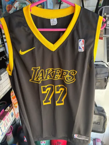 Camisa do Lakers (PRETA)