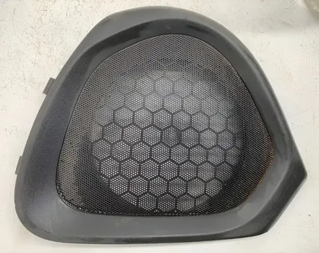 Tela Auto Falante Traseira Direita Onix 2013 Cinza