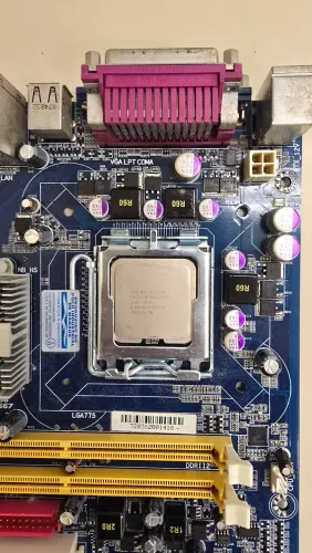 Kit Placa Mãe Gigabyte Ga-945gcm-s2l + Processador Intel + Cooler
