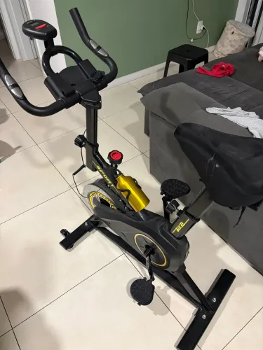 Bicicleta Ergométrica (com defeito)