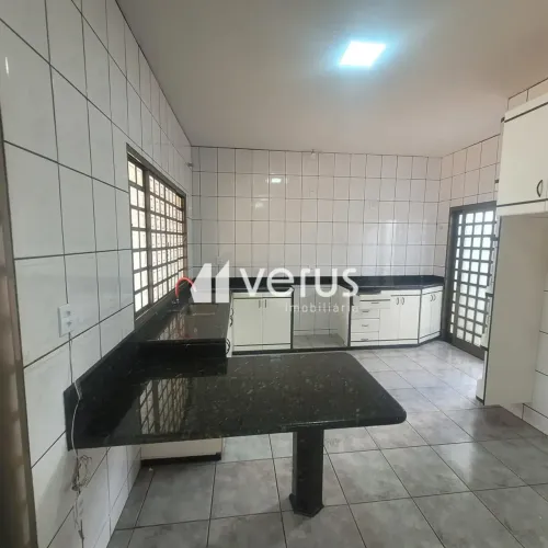 Casa para aluguel, Santa Mônica - Uberlândia/MG