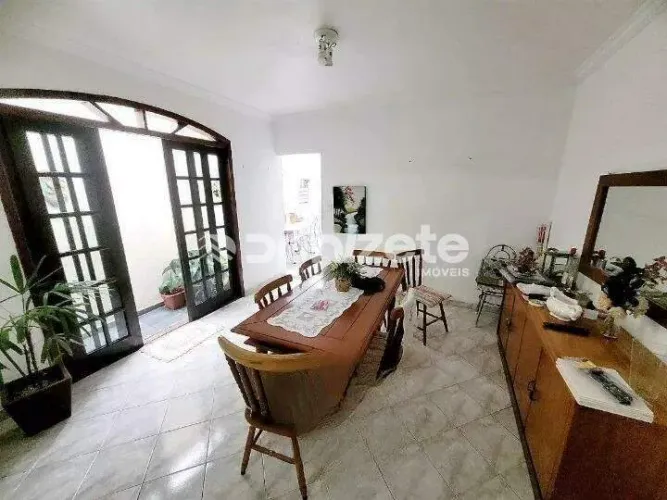Casa residencial à venda em Santo André (Parque Jaçatuba) com 4 dormitórios