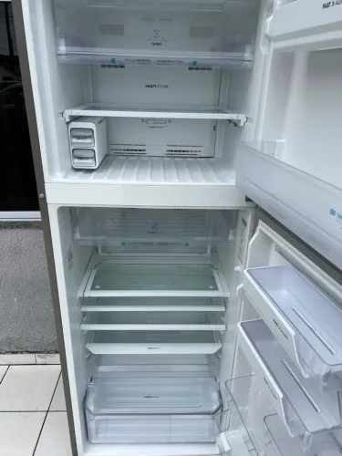 GELADEIRA INOX ELECTROLUX.