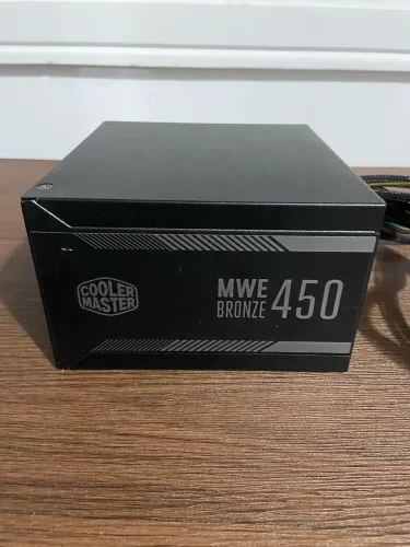 Fonte de alimentação Cooler Master MWE 450 Bronze
