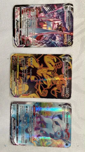 Vendo cartas Pokémon VMax - 3 por 15,00