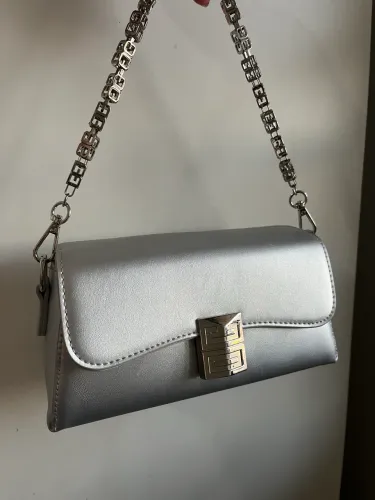 Bolsa Constance