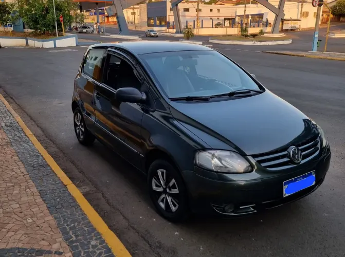 Volkswagen Fox Plus 1.0mi/ 1.0mi Total Flex 8V 3P 2004