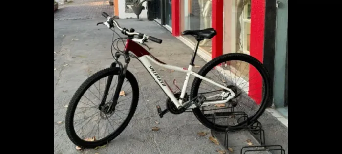 SPECIALIZED FEMININA 29, TAMANHO 15