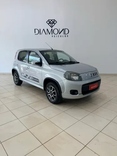 Fiat Uno Sporting 1.4 EVO Fire Flex 8V 4P 2013