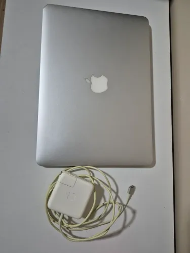 Macbook Air 13 (2017) - Funcionando Perfeitamente 