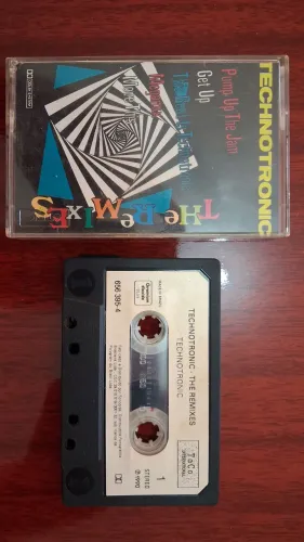 Fita K7 Technotronic The Remixes 1990 original colecionador rara ótimo estado R$60