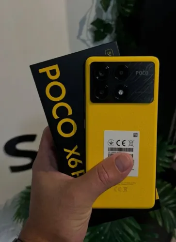 POCO X6 PRO 512/12 5G SEMI NOVO ( SEM DETALHES)