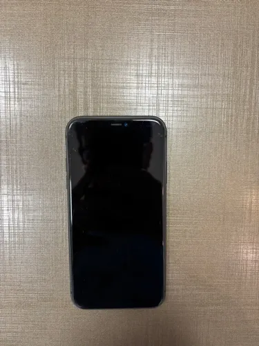 iPhone 11 em ótimo estado 