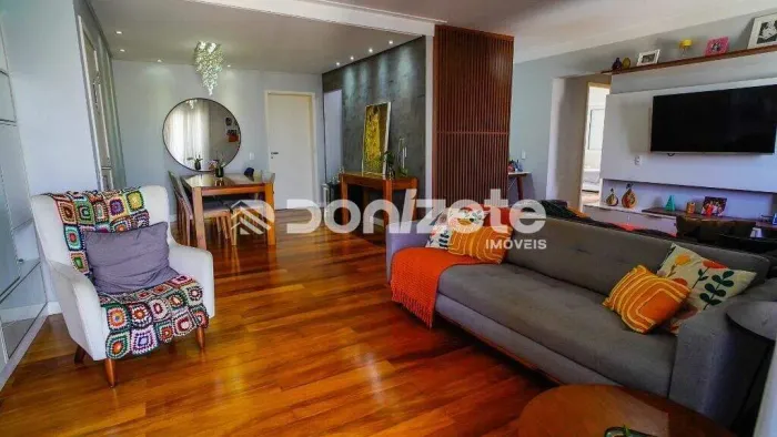 Apartamento à venda no Bairro Campestre em Santo André