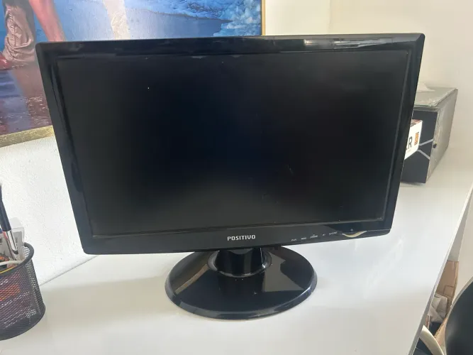 Monitor Positivo 19? W1943CV - Funcionando