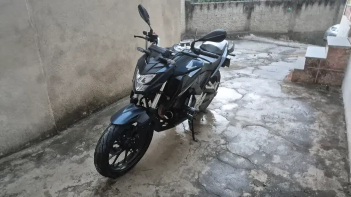 Cb 300f Twister azul