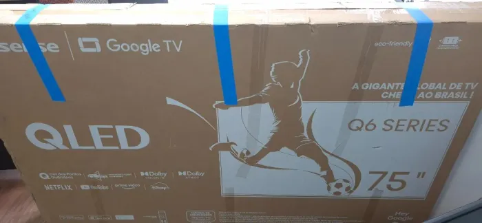 Tv QLed Hinsense com defeito 