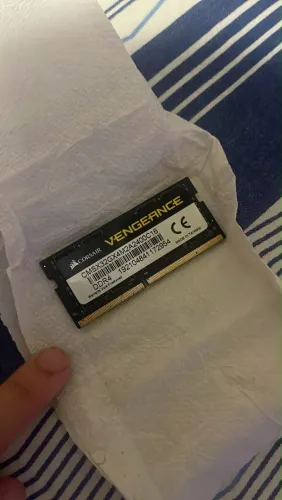Memória RAM Corsair Vengeance 16GB DDR4 2400MHz SODIMM CL16 para Notebook