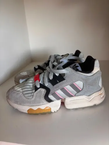 Tenis Adidas Originals ZX Torsion<br>R$350,00