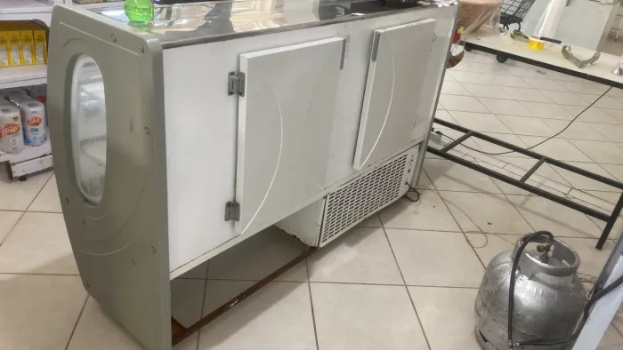 Balcão refrigerado Polo Frio
