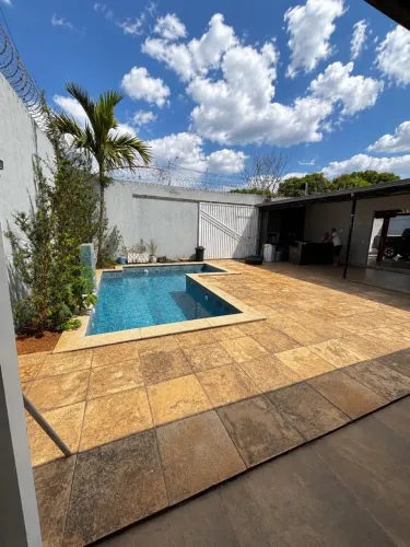 Aluga -se Sobrado com piscina nova Carajás 