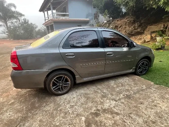 Toyota Etios XLS Sedan 1.5 Flex 16V 4P Aut. 2018