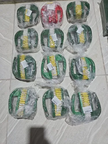 24 Escovas de Mão para Limpeza - Novas na Embalagem