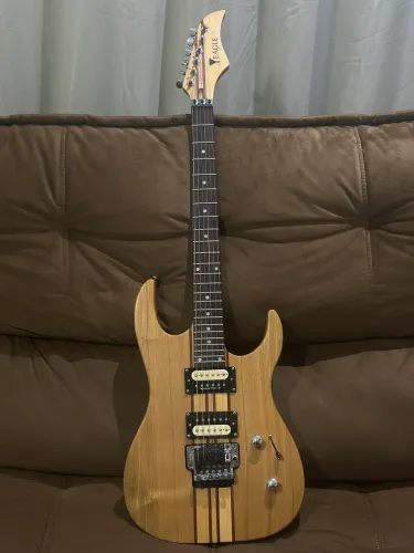 Guitarra Eagle com captadores Seymour Duncan