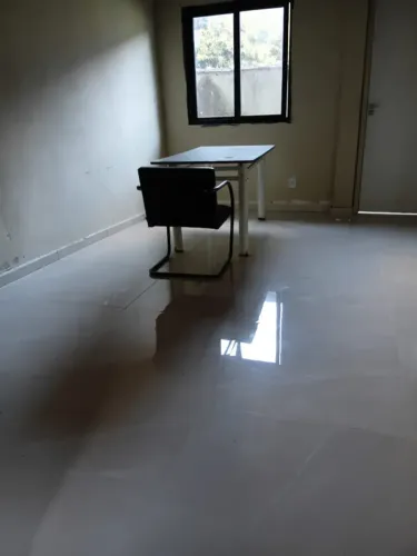 Casa na serra Glicério, Trapóleo. 1 quarto, closet, sala ,cozinha banheiro
