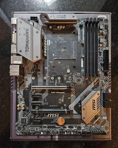 Placa-mãe MSI B450 Tomahawk (AM4) - Completa na caixa